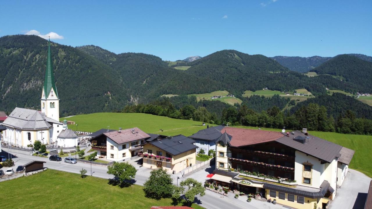 Hotel Neuwirt Brandenberg Екстериор снимка