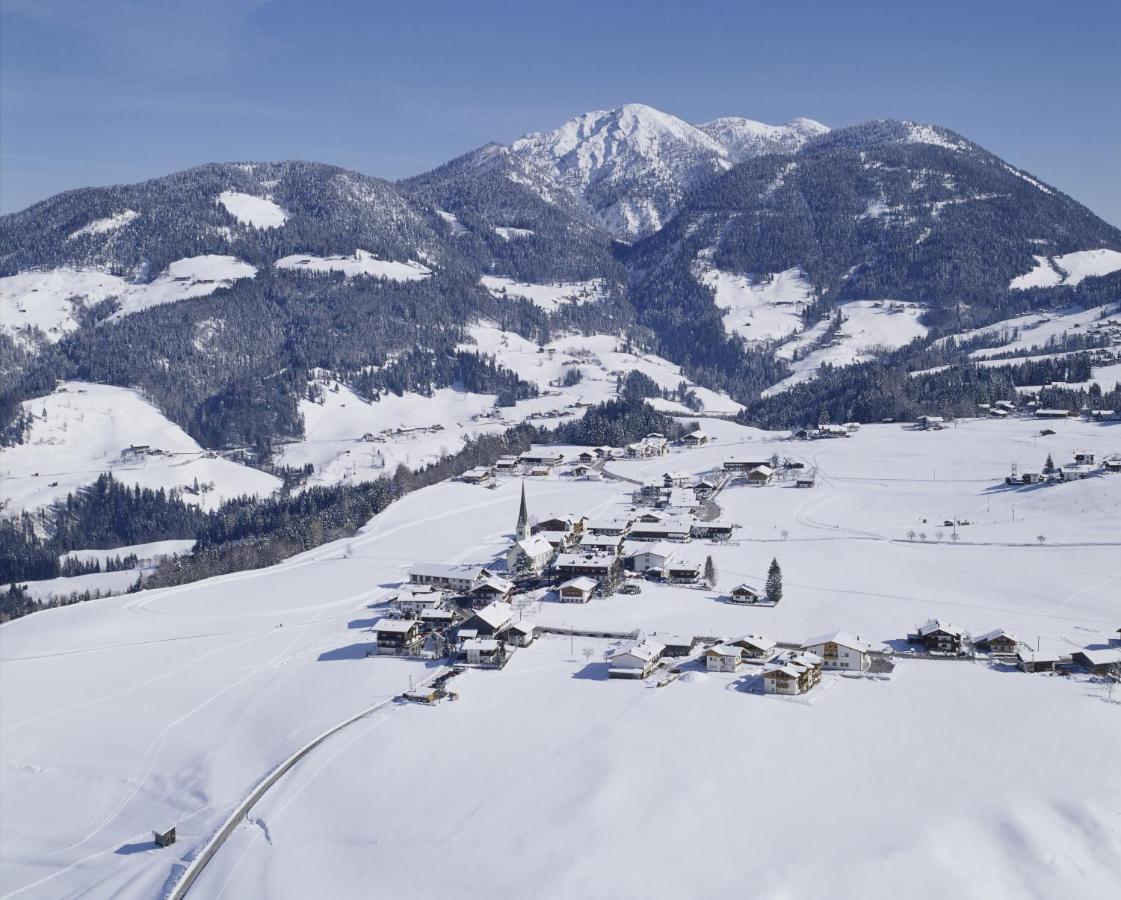 Hotel Neuwirt Brandenberg Екстериор снимка