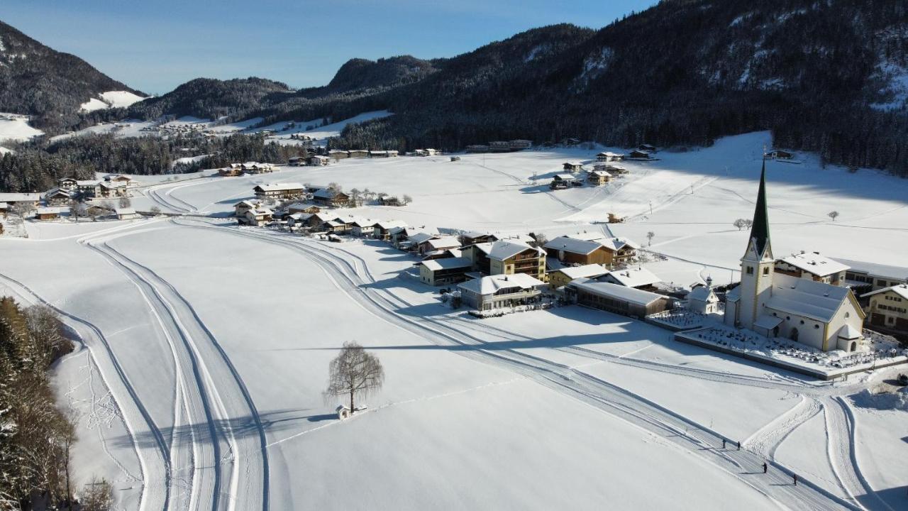 Hotel Neuwirt Brandenberg Екстериор снимка