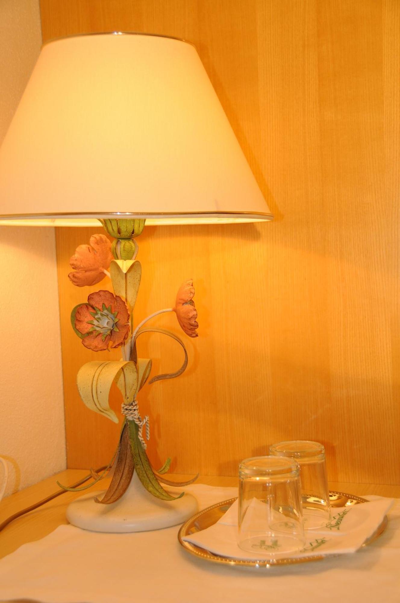 Hotel Neuwirt Brandenberg Стая снимка